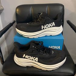 Hoka Clifton 10/ size 10.5 2E Men’s $100