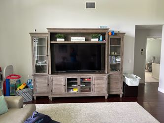 Wall unit