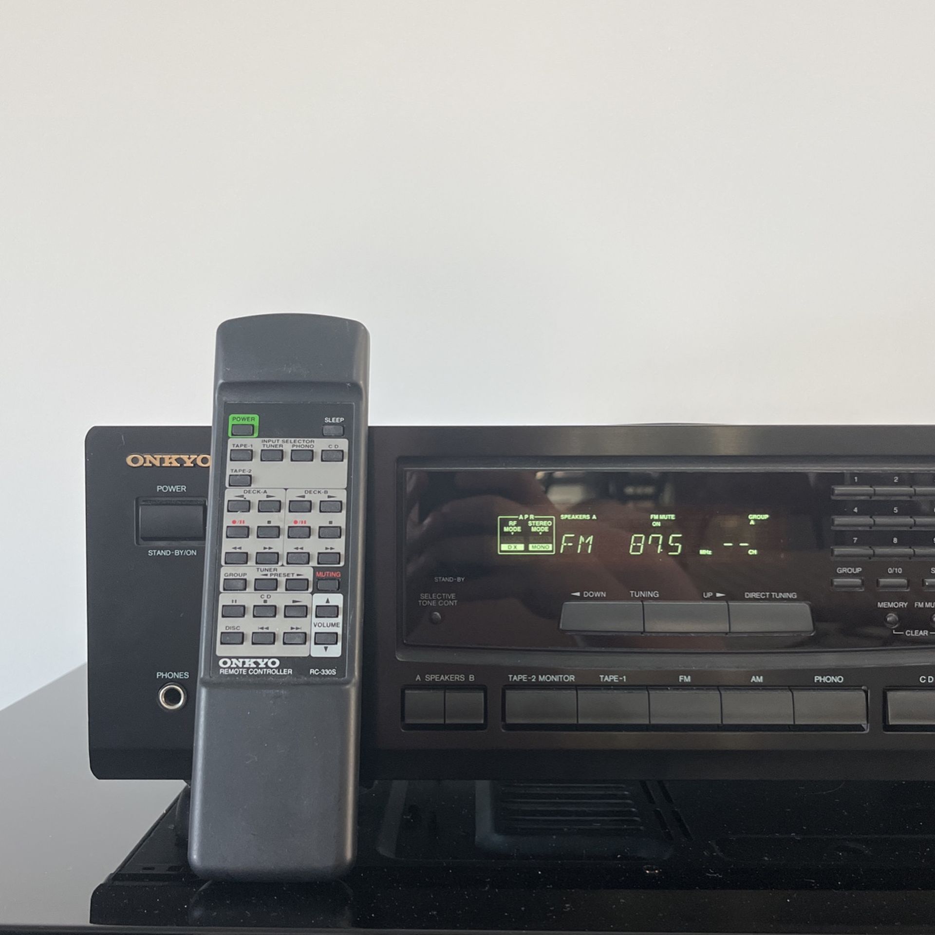 ONKYO Tx-8211 Fm Stereo/A.M. Receiver With Remote Control