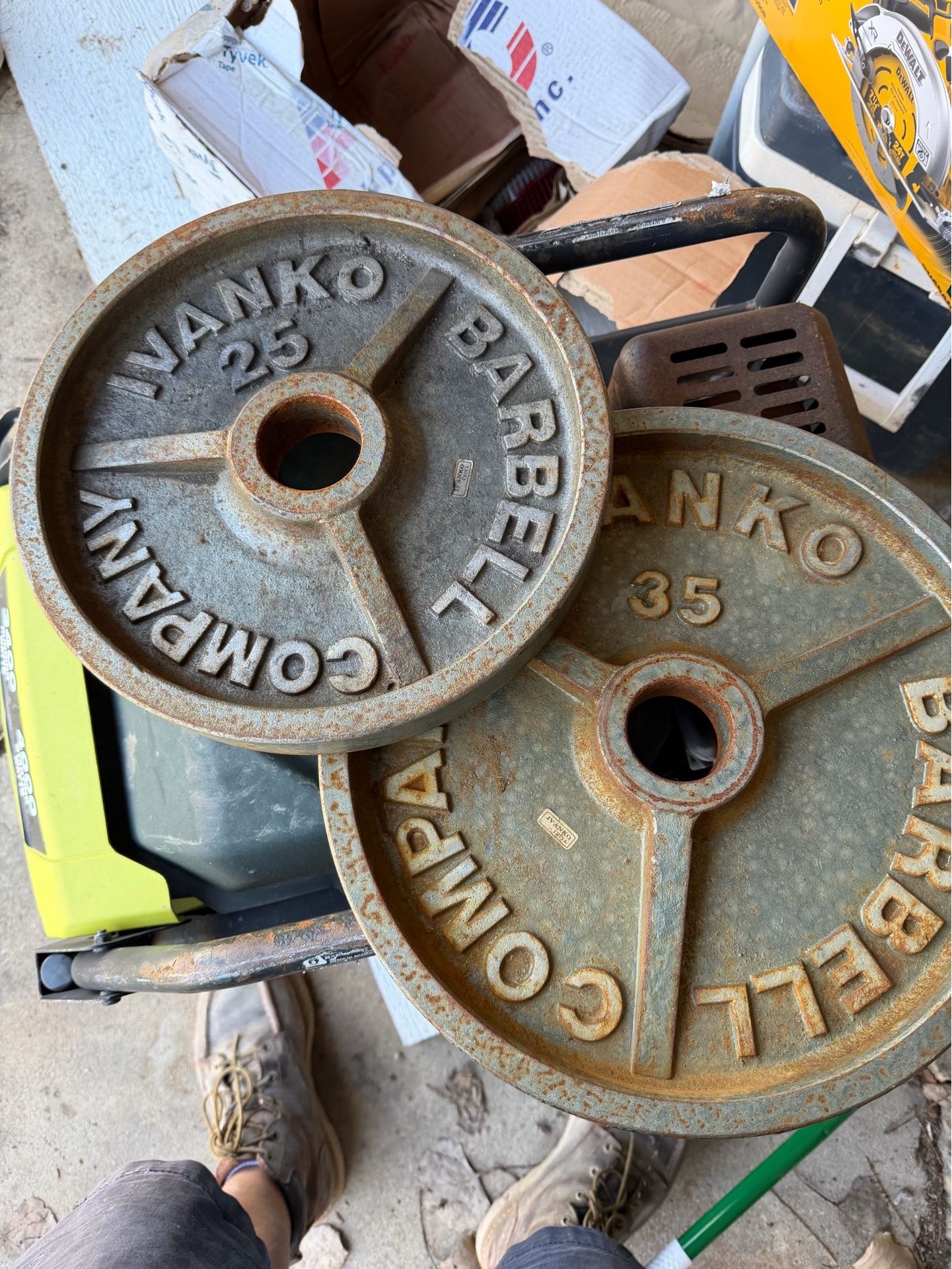 Barbell plate