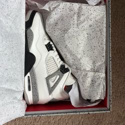 Air Jordan/4. White Cement