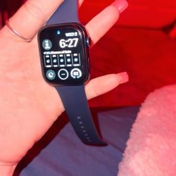 Apple Watch 6 (Like New)