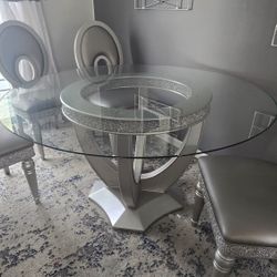 4 Chair Glass Dinner Room Set