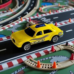 2002 Matchbox Yellow Hero City I-75 Taxi #36 Die-Cast 1:64 Car Model ID: SF0644. Brand / Manufacturer: Matchbox (Mattel) Model ID: SF0644. Series: Mai
