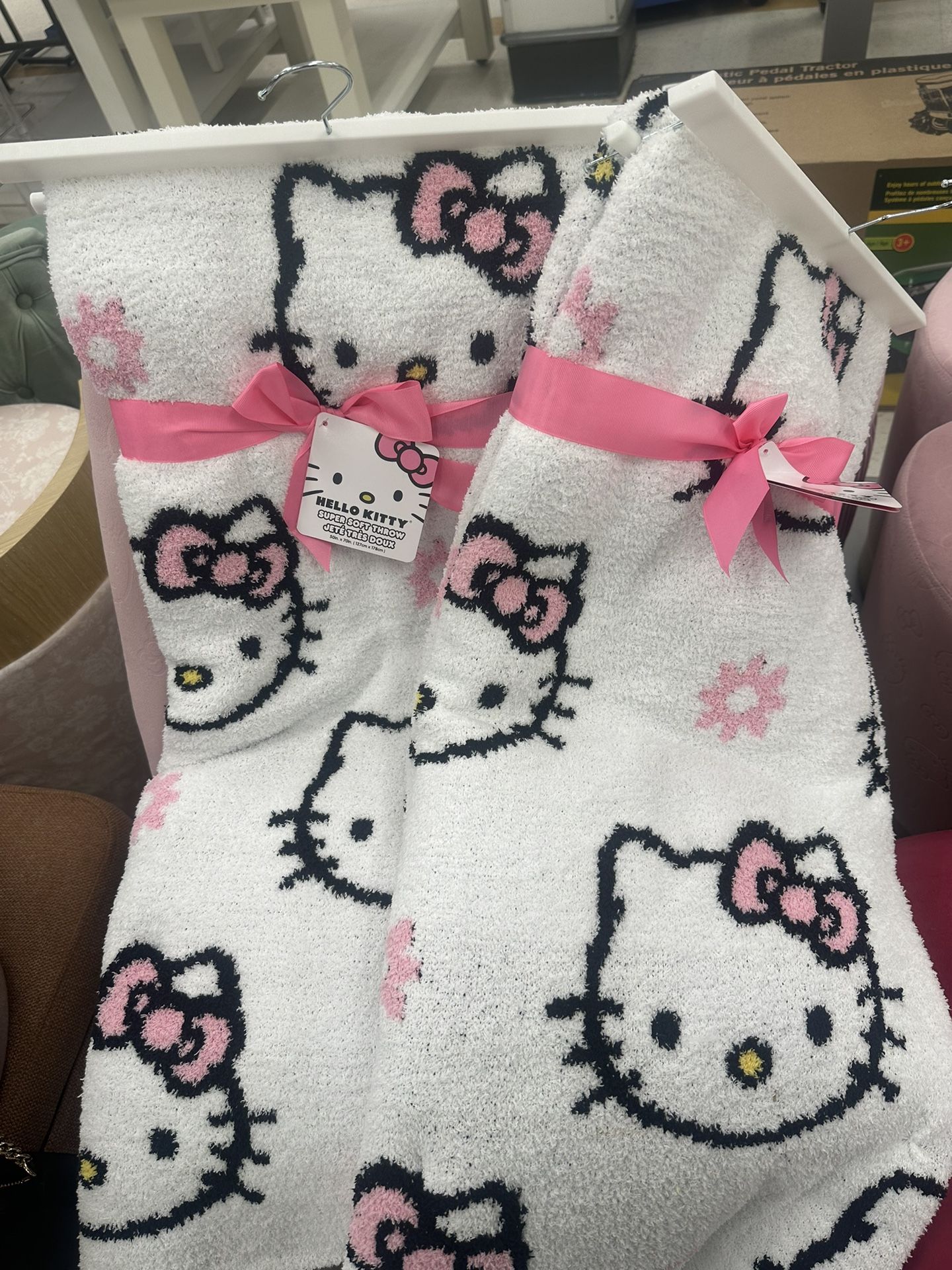 Hello Kitty throw blanket 