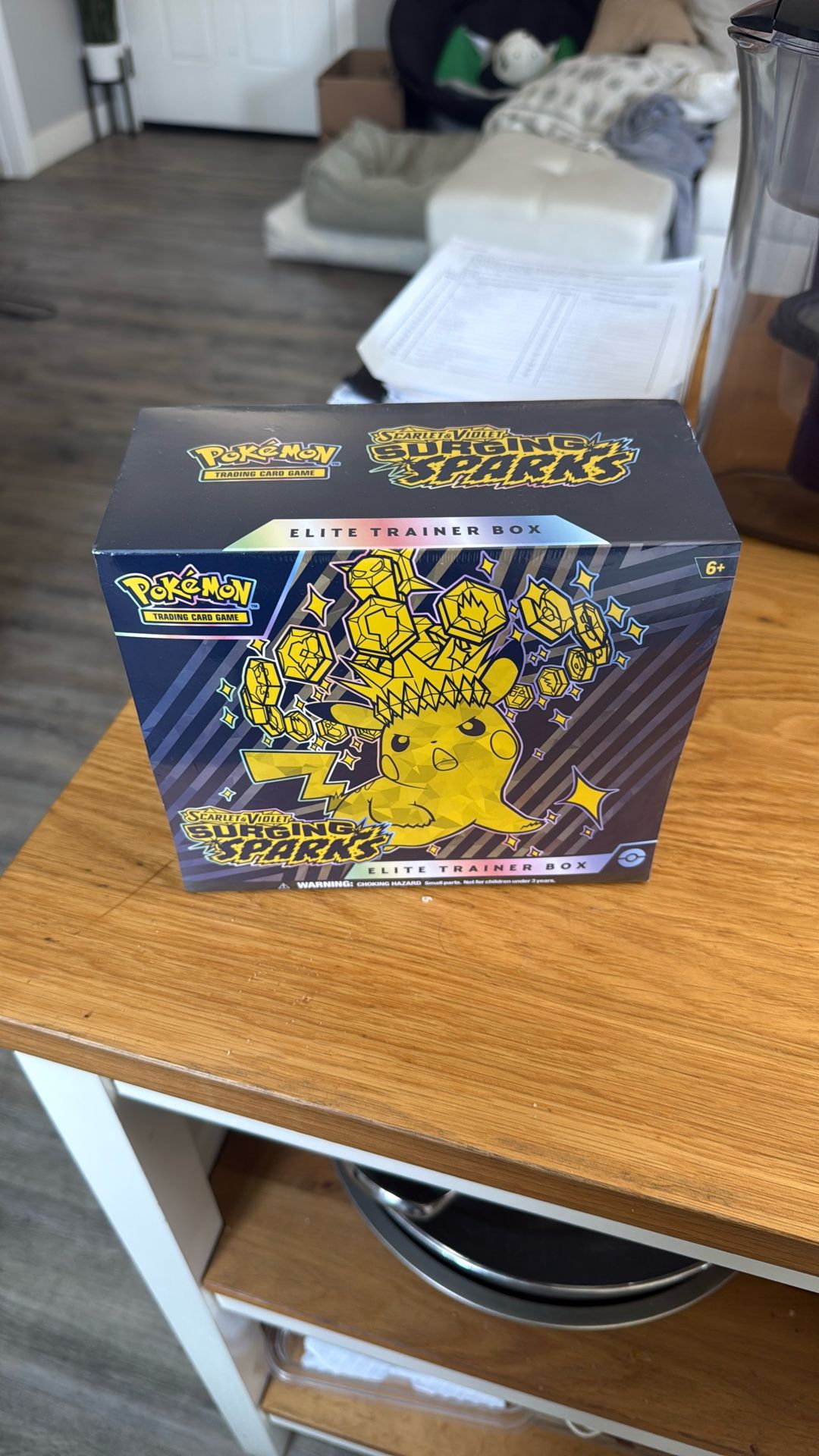 Pokémon Surging Sparks Elite Trainer Box