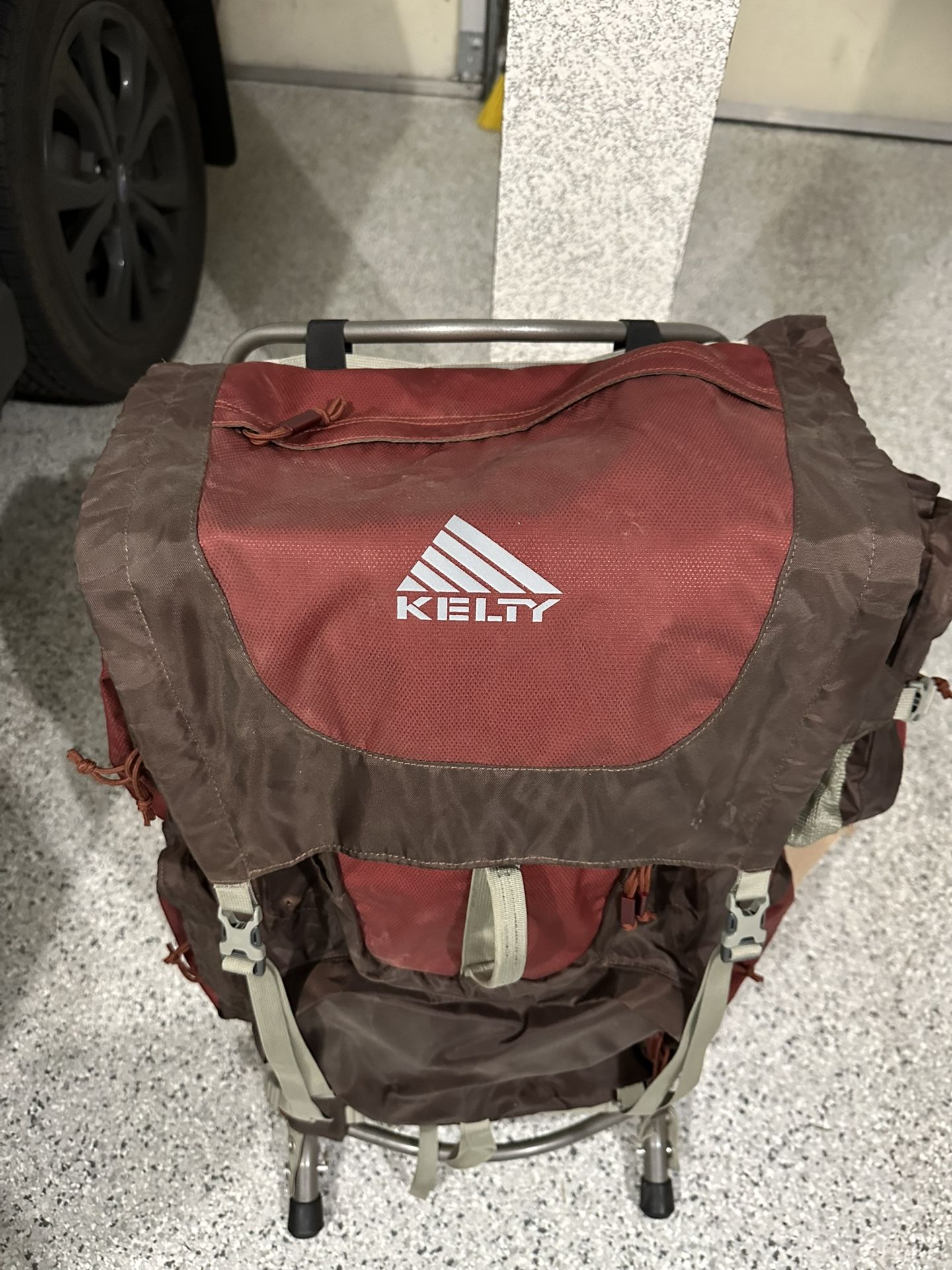 Kelty Trekker