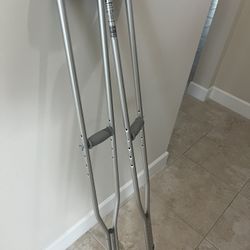Crutches 