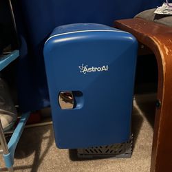 AstroAl Mini Refrigerator 