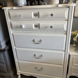 Solid Wood White Chest Of Drawers 