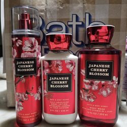 BATH AND BODY WORKS