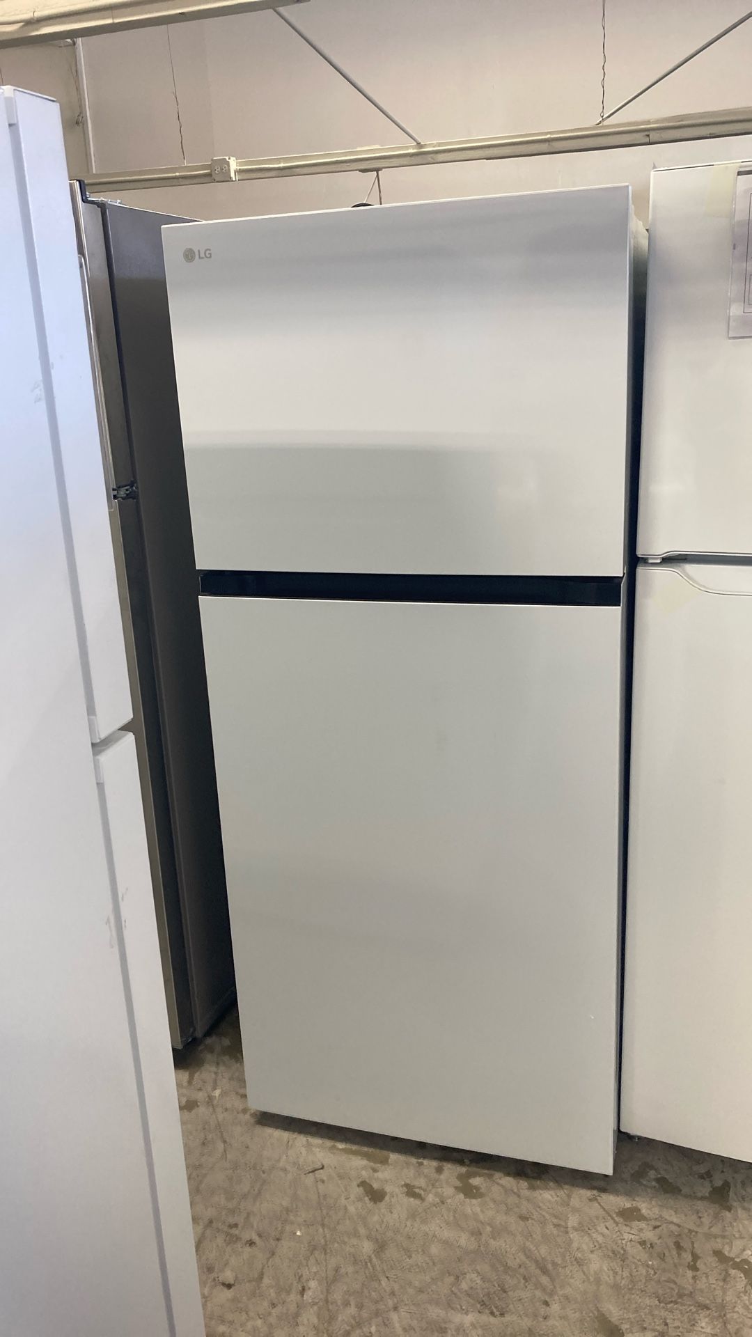 Top Freezer Refrigerator