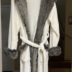 Woman’s Robe From Pottery Barn
