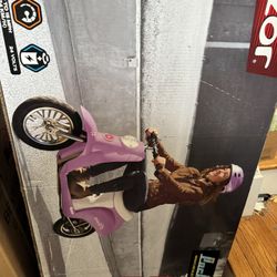 Razor 24V Pocket Mod Betty Powered Ride-On - Purple: Steel Frame, 15 mph Speed