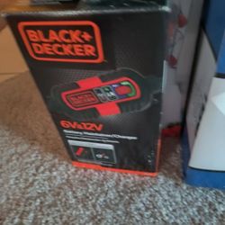New Black And Decker 6v&12v Battery Maintainer Charger