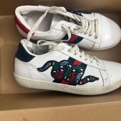 Gucci Shoes Size 7