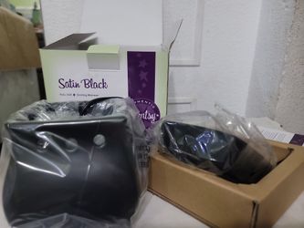 Scentsy Satin Black Warmer 