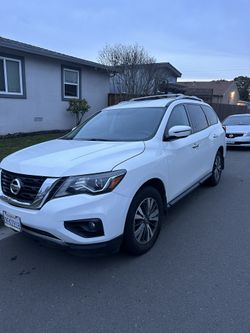 2017 Nissan Pathfinder