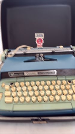 Smith Cornet electric vintage typewriter