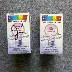 2 Chromalux Full Spectrum Light Bulbs A19 60W Vintage
