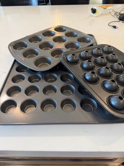 Nonstick cupcake pans and cake pop pan