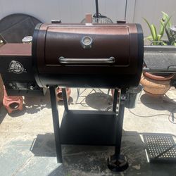 Pitt Boss Smoker Pb440D2