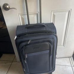 Luggage Suitcase Rolling New!!!!