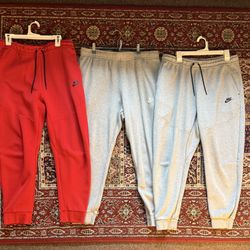 Nike Tech & Club Fleece Joggers Bundle – Red & Grey (Set of 3)
