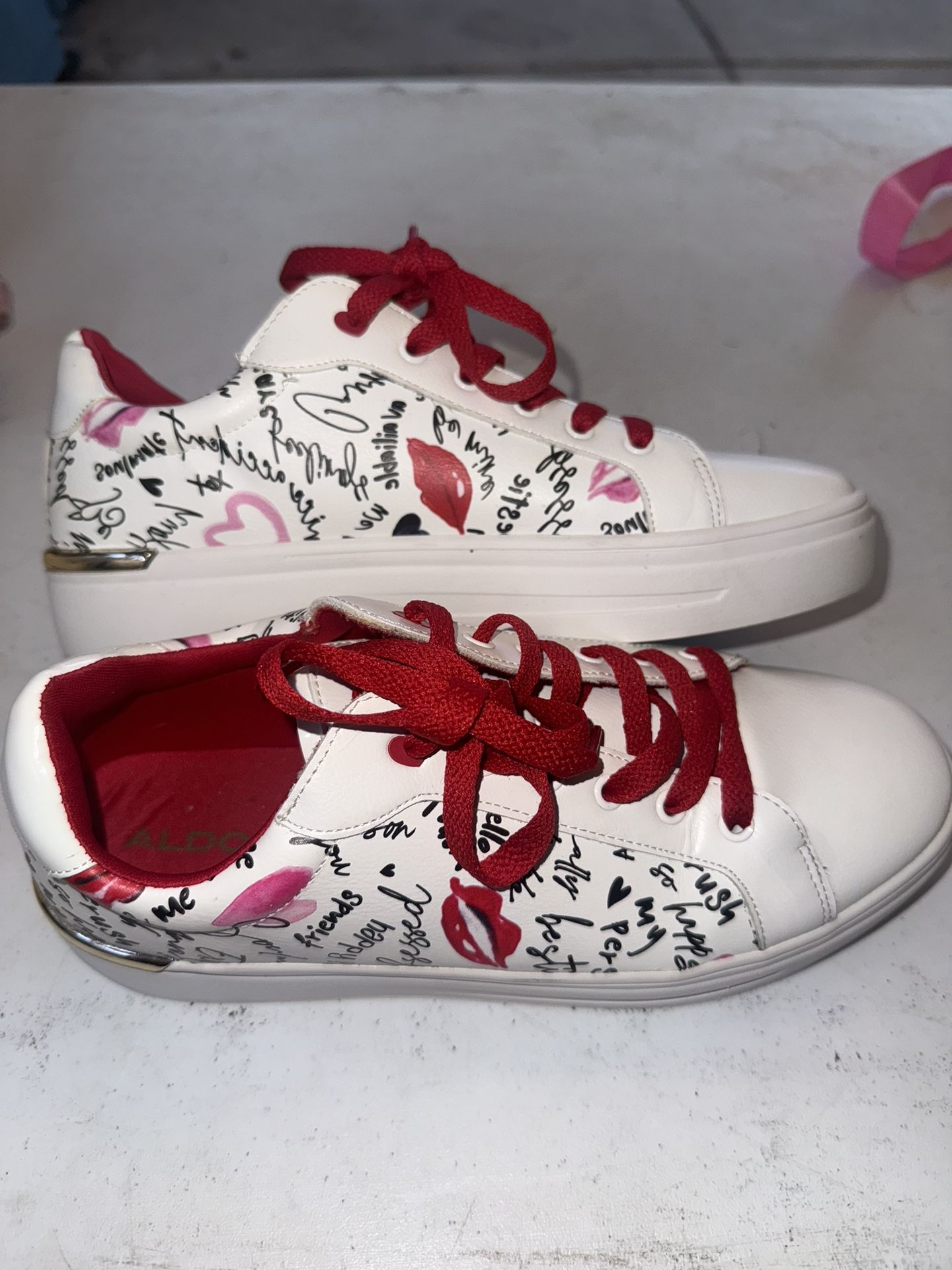 Women’s Aldo Lace Up Sneakers Size 8