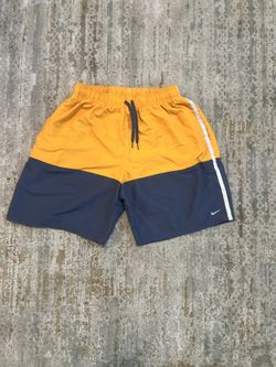 Nike Men’s Swim Trunks  Sz L Shorts Orange Blue Colorblock Beach NESSA568-724  Bold yellow Nike shorts with drawstring. Perfect for active wear.