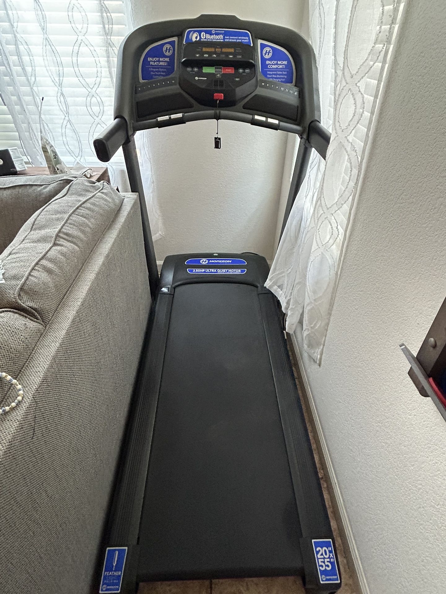 Horizon T101 Treadmill β Like NEW πββοΈπββοΈ