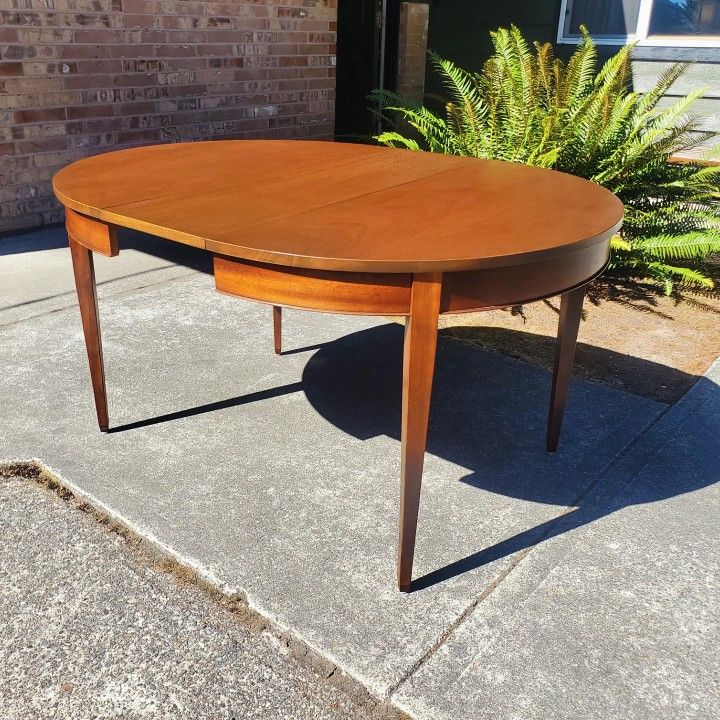 Mid Century Modern Round Dining Table With 3 Leaves Vintage 