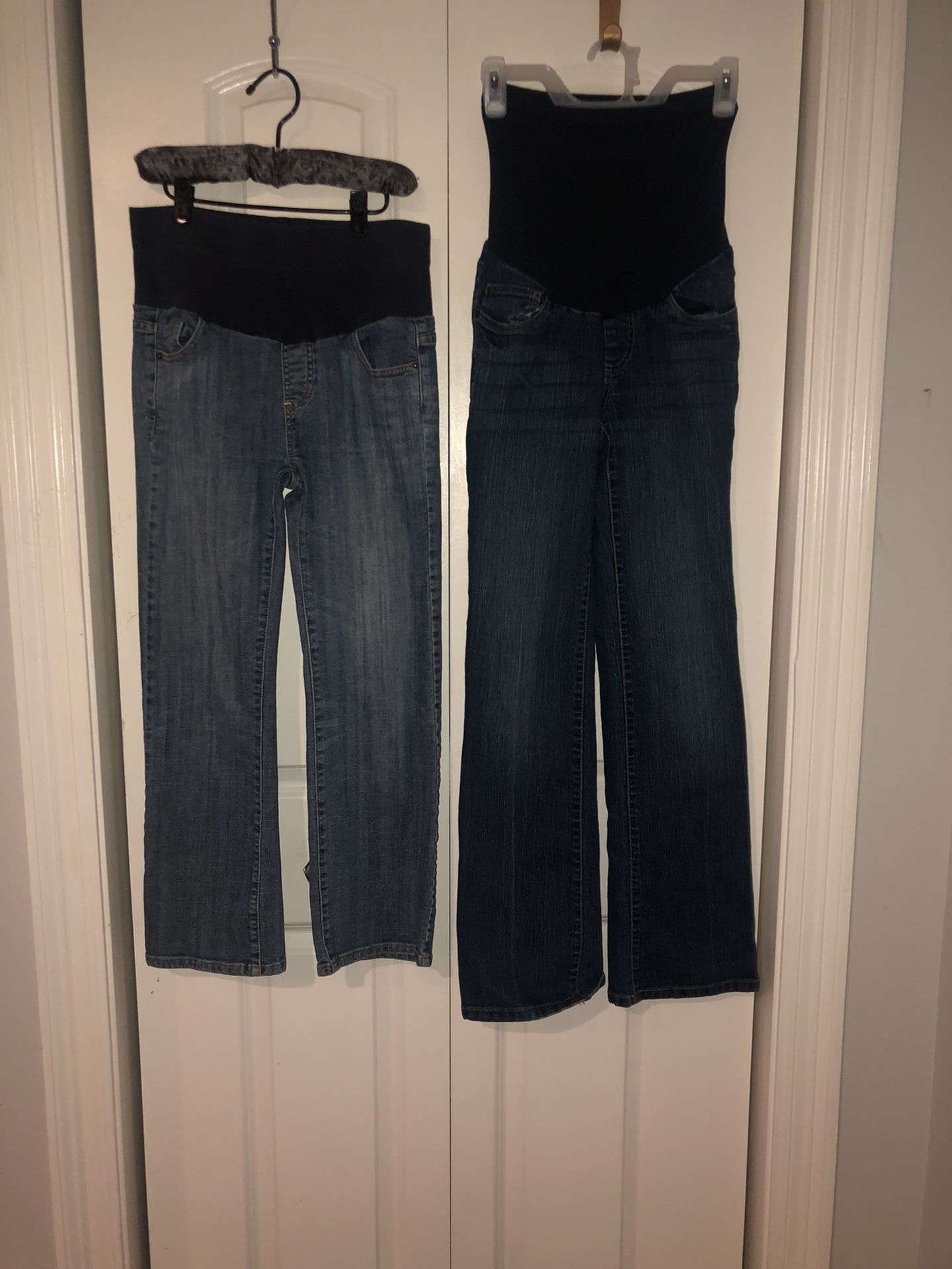 Several pieces of maternity clothes