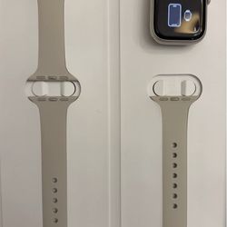 Apple Watch Series 7 41mm Aluminum Case with Sport Band