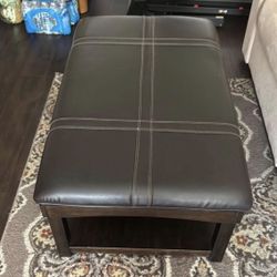 Nice Ottoman 