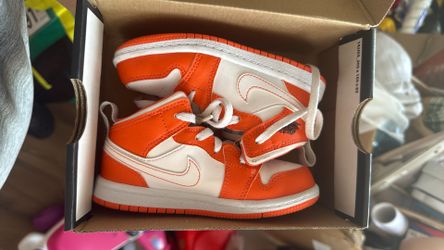 Jordan toddler sneakers size 9c