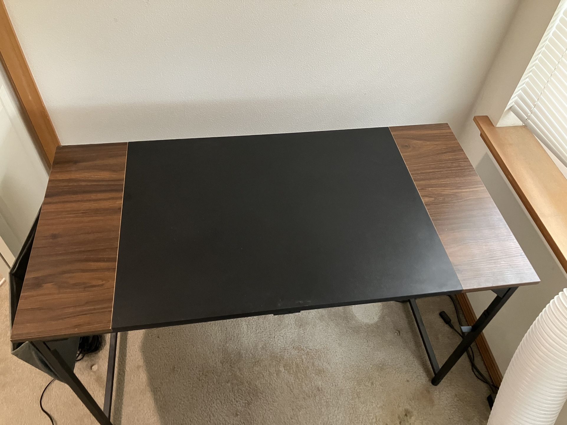 Computer Desk LIKE NEW