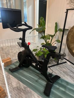 Peloton Bike + (Plus)
