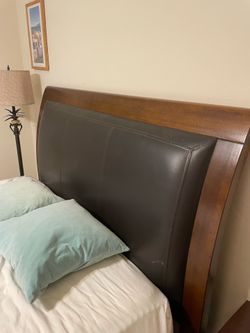 Original Z Galley solid wood and leather queen bed