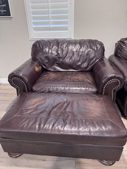 Living Room Set ($500)