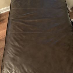 Storage ottoman / coffee table leather