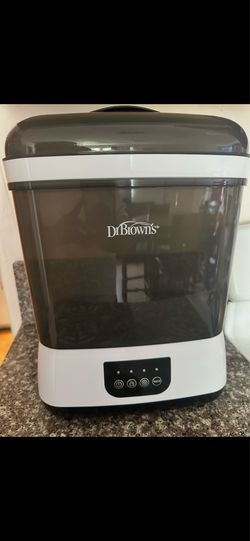 Baby bottle dryer and sterilizer
