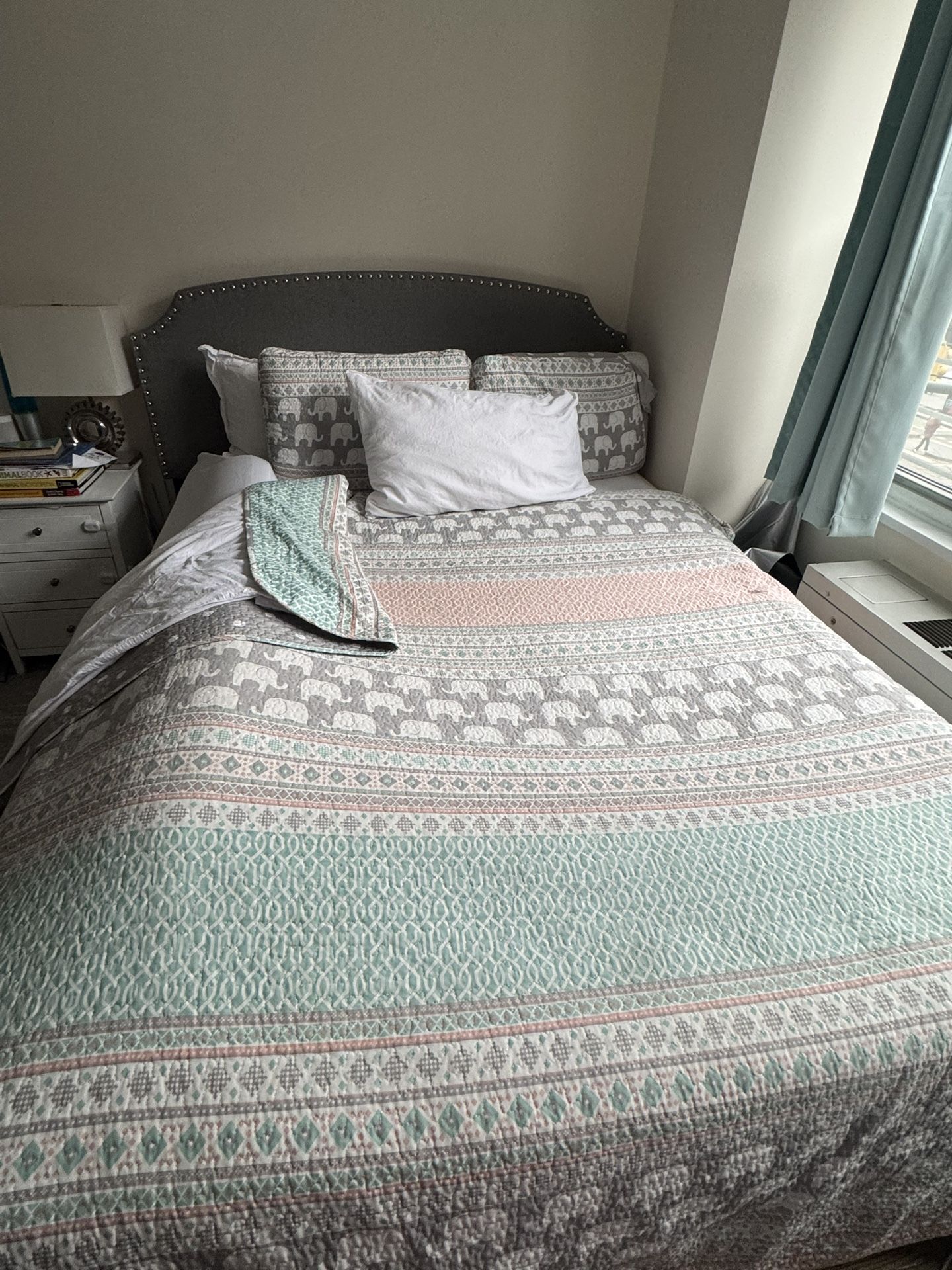 Queen Bed Frame And Tempur Pedic Box spring