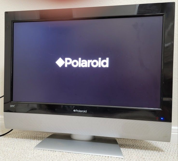 Polaroid FLM-2632 27" TV with Power Cable