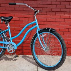 Ladies beach cruiser 100 spoke style 26" wheels low rider style women's bike womens bicycle rides smooth Greenlee