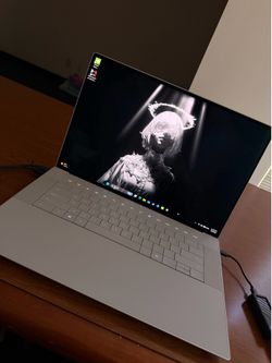 dell xps 16 9640 4k OLED Touchscreen, RTX 4070, 32gb Ram, 1TB SSD