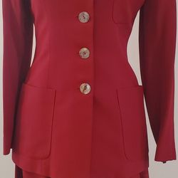 SIZE 4 WOMAN'S 2~PIECE "CRANBERRY RED" SKIRT SUIT ..... ONCE WORN ..... $150.00 ..... CASH ONLY‼️