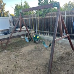 Swing set