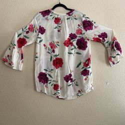 Ladies Roses Blouse Size Medium