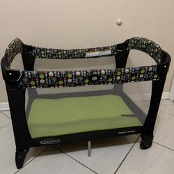 Graco playpen 